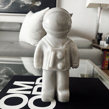 Cargar imagen en el visor de la galería, Astronauta

