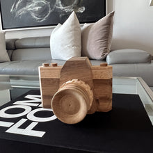 Cargar imagen en el visor de la galería, Cámara de Madera
