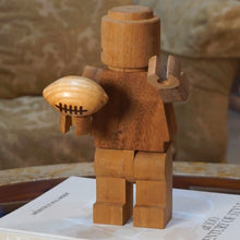 Cargar imagen en el visor de la galería, Figura de Madera

