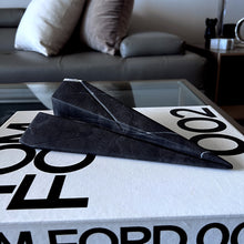 Cargar imagen en el visor de la galería, Avión de Papel
